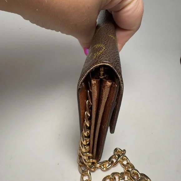 SOLD Louis Vuitton Sarah Monogram Wallet On Chain Vintage Luxury - Picture 9 of 13